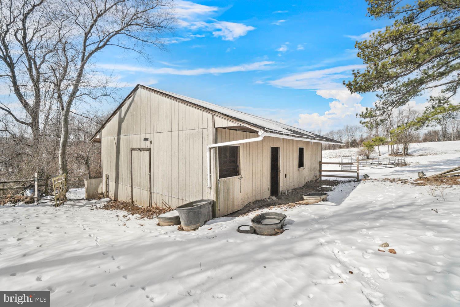 27210 Ridge Rd