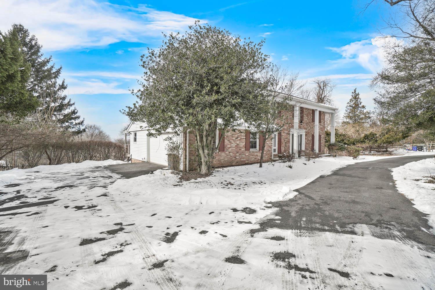 27210 Ridge Rd
