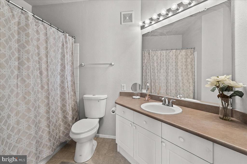 11800 Old Georgetown #1204