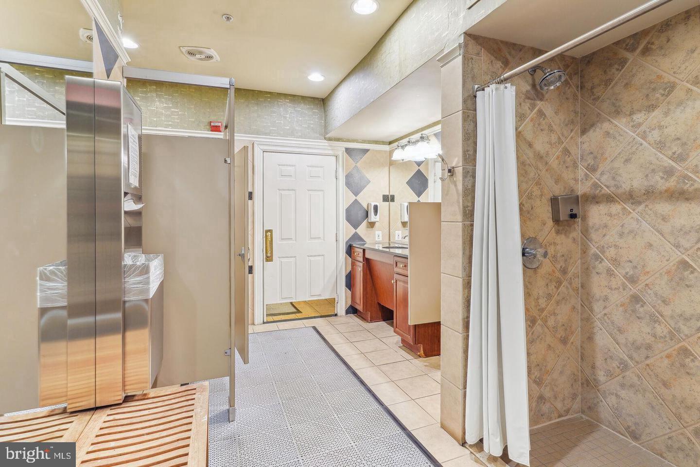 11800 Old Georgetown #1204
