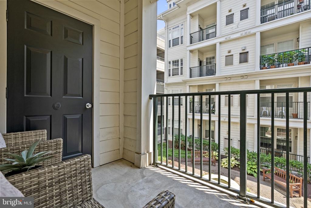 27 BOOTH STREET 245