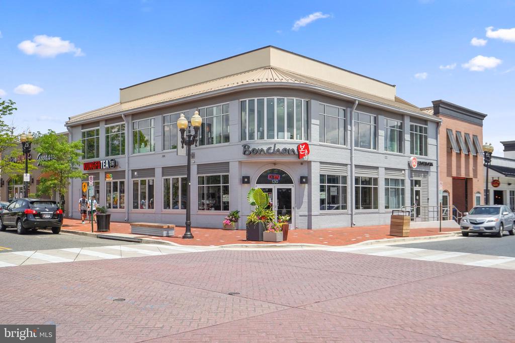 27 BOOTH STREET 245