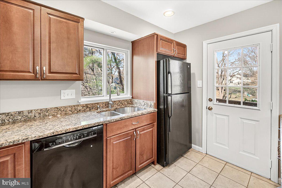 25758 WOODFIELD ROAD