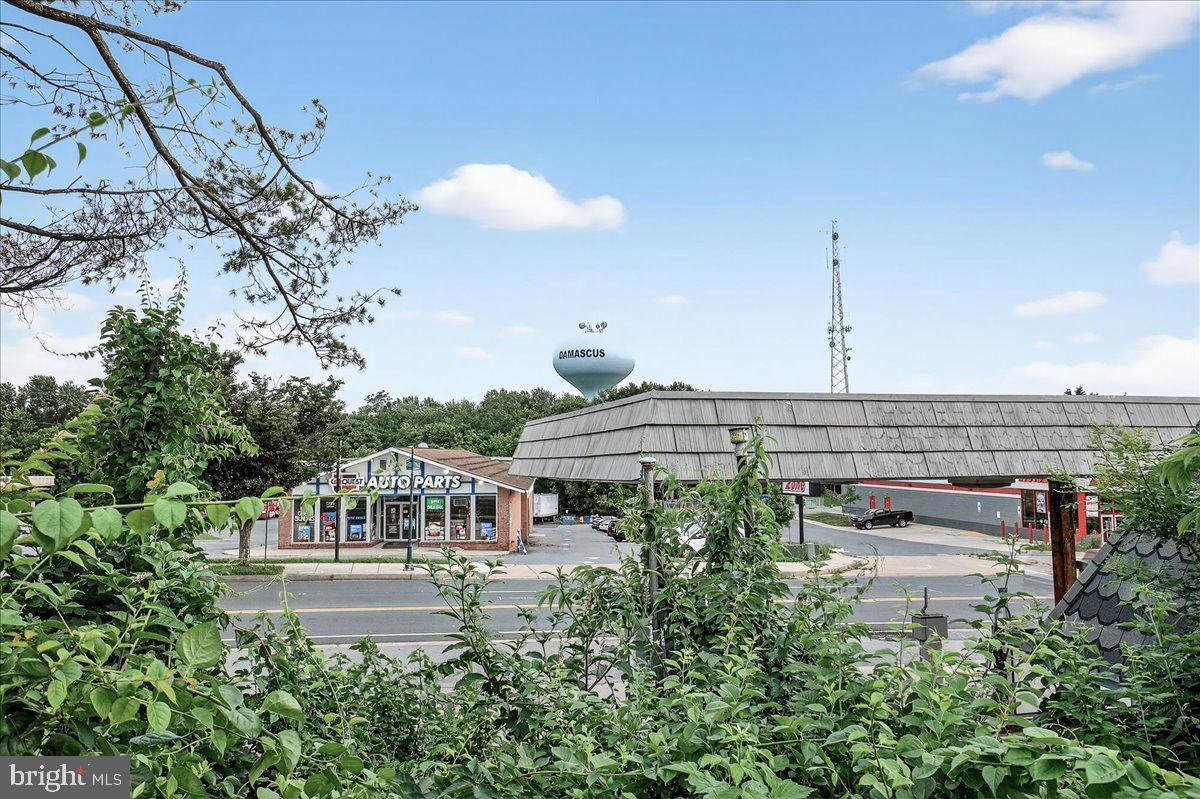 25758 WOODFIELD ROAD