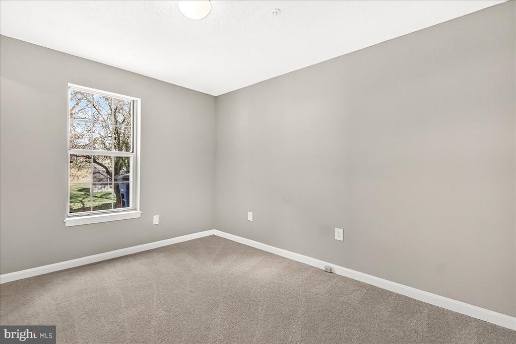 25758 WOODFIELD ROAD
