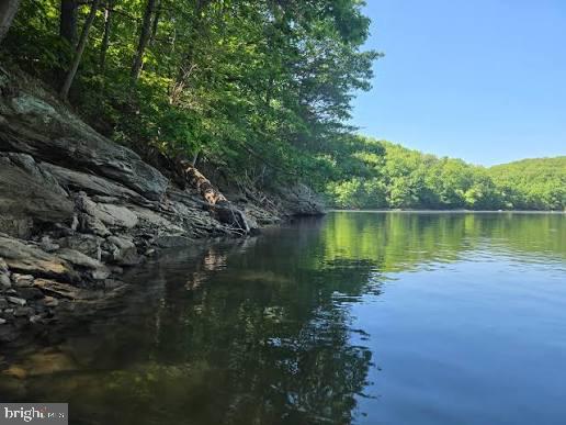 18900 MINK HOLLOW ROAD
