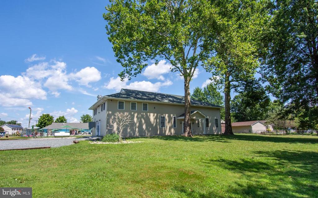720 Old Love Point Rd