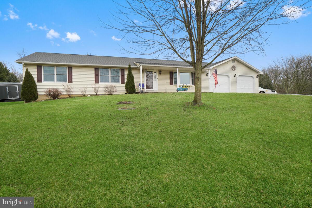 9703 Wandering Ln