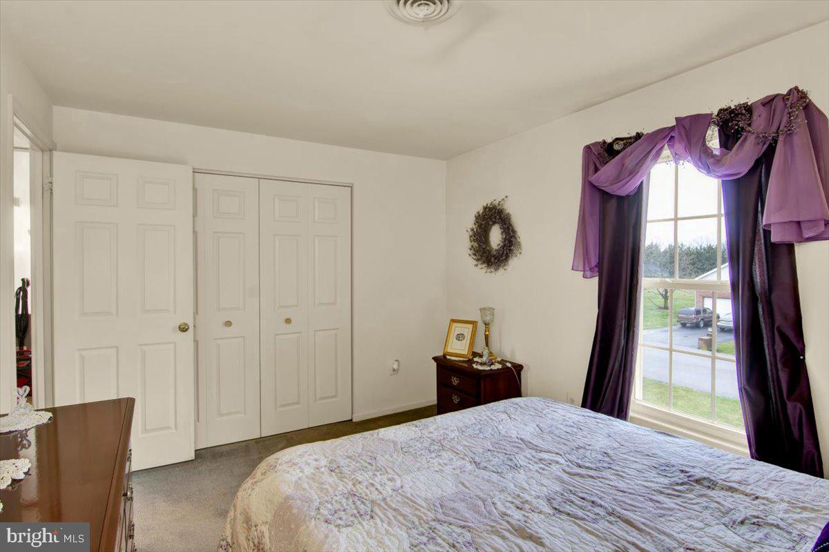 13617 Daisy Cir
