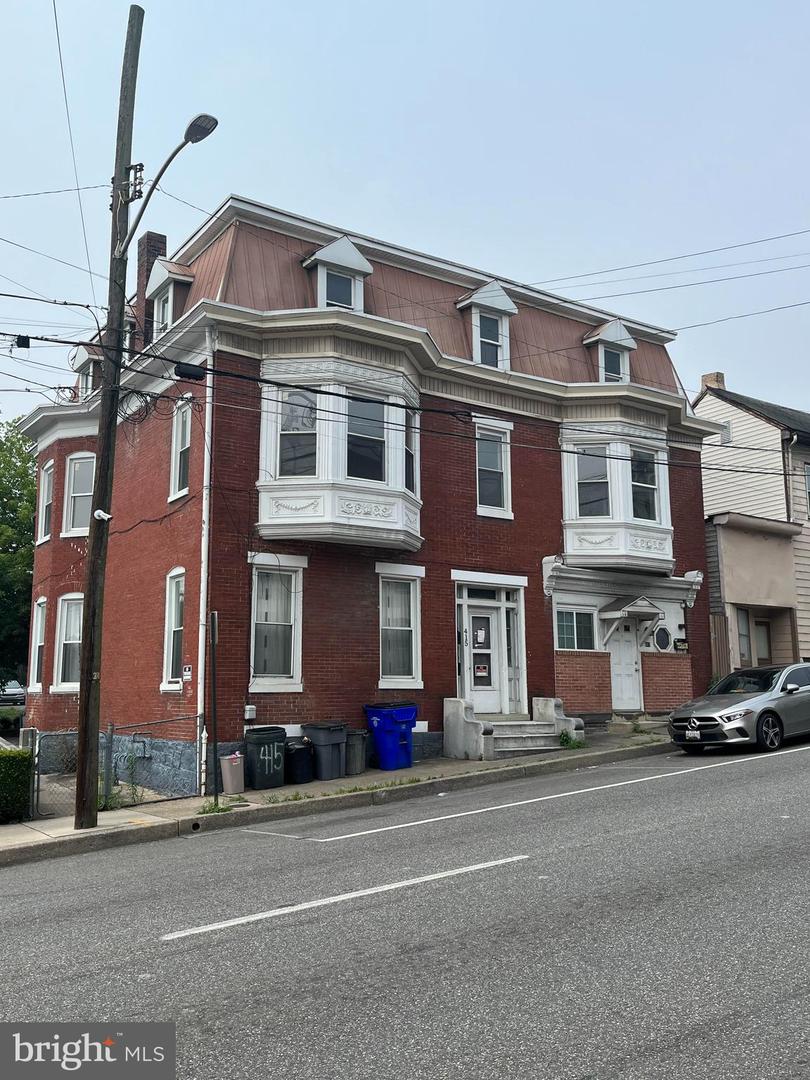 415 W. Washington St. #B