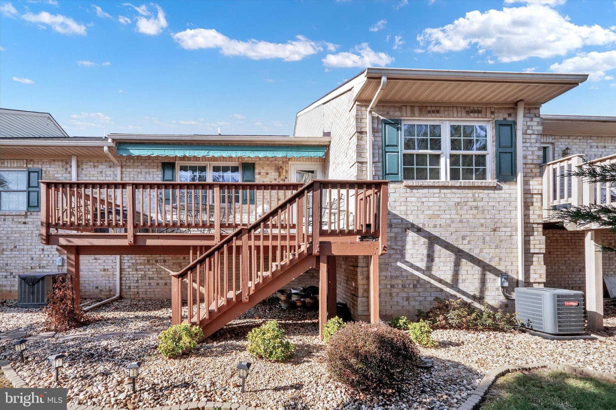 333 Sunbrook Ln #103