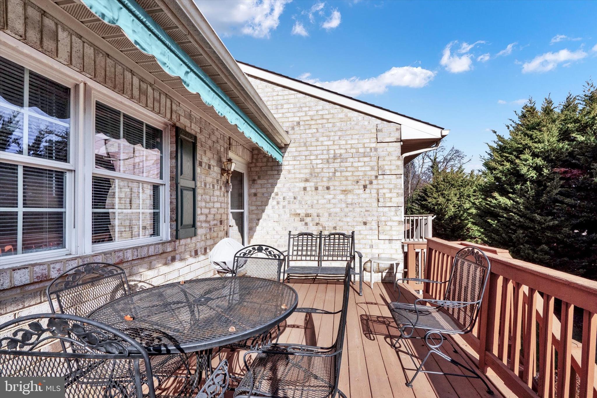 333 Sunbrook Ln #103