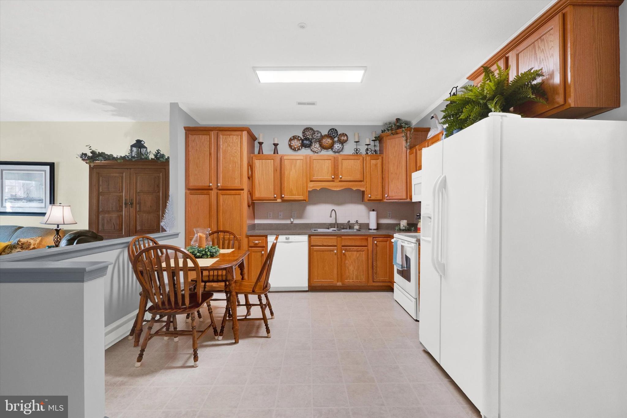 333 Sunbrook Ln #103