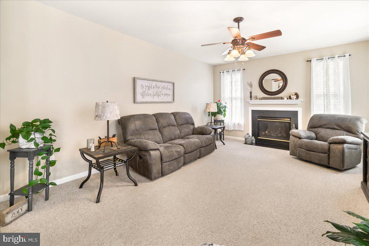 18 Farragut Dr