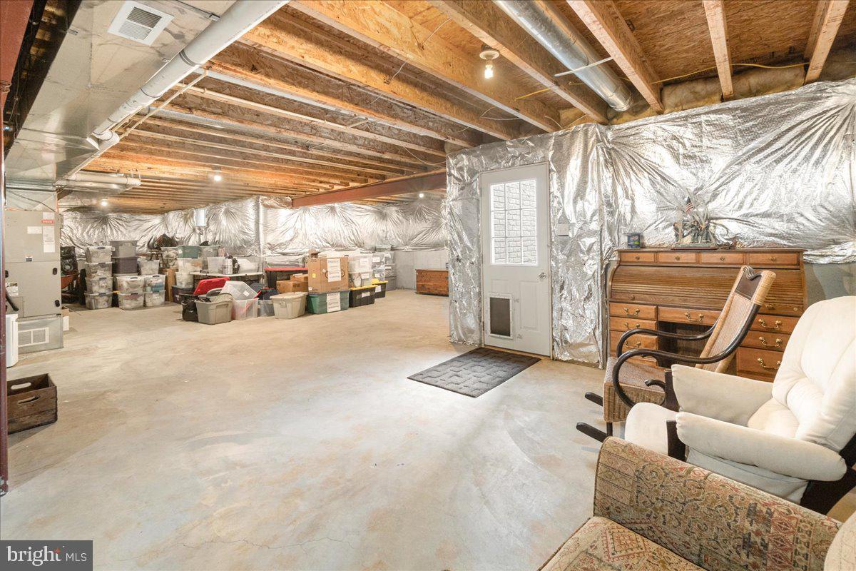 18 Farragut Dr
