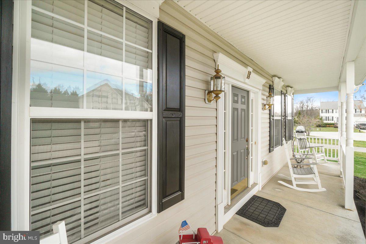 18 Farragut Dr