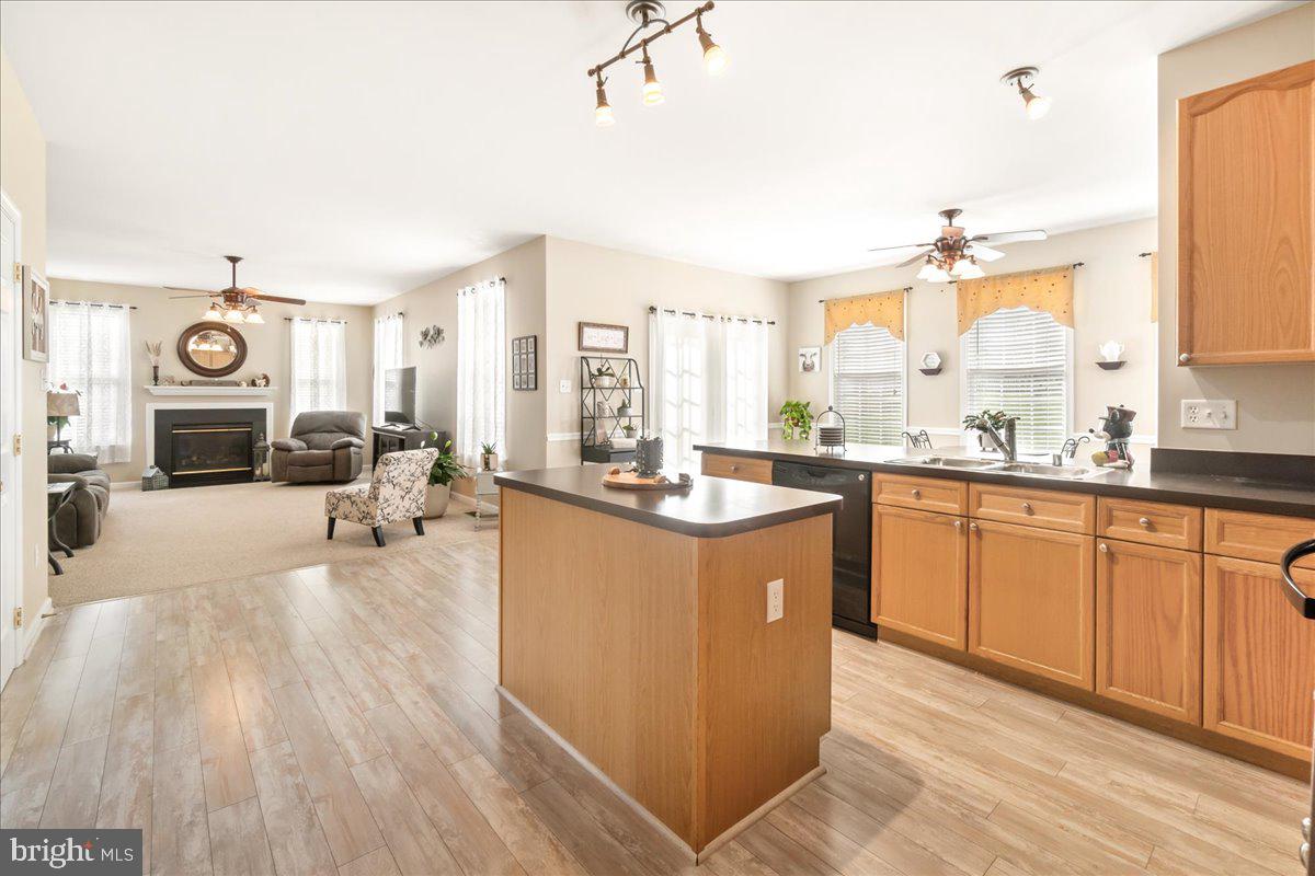 18 Farragut Dr