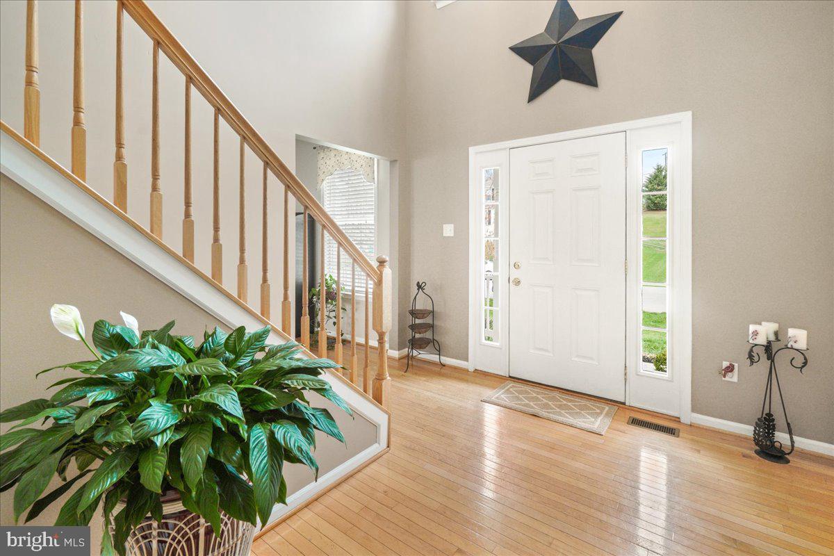 18 Farragut Dr