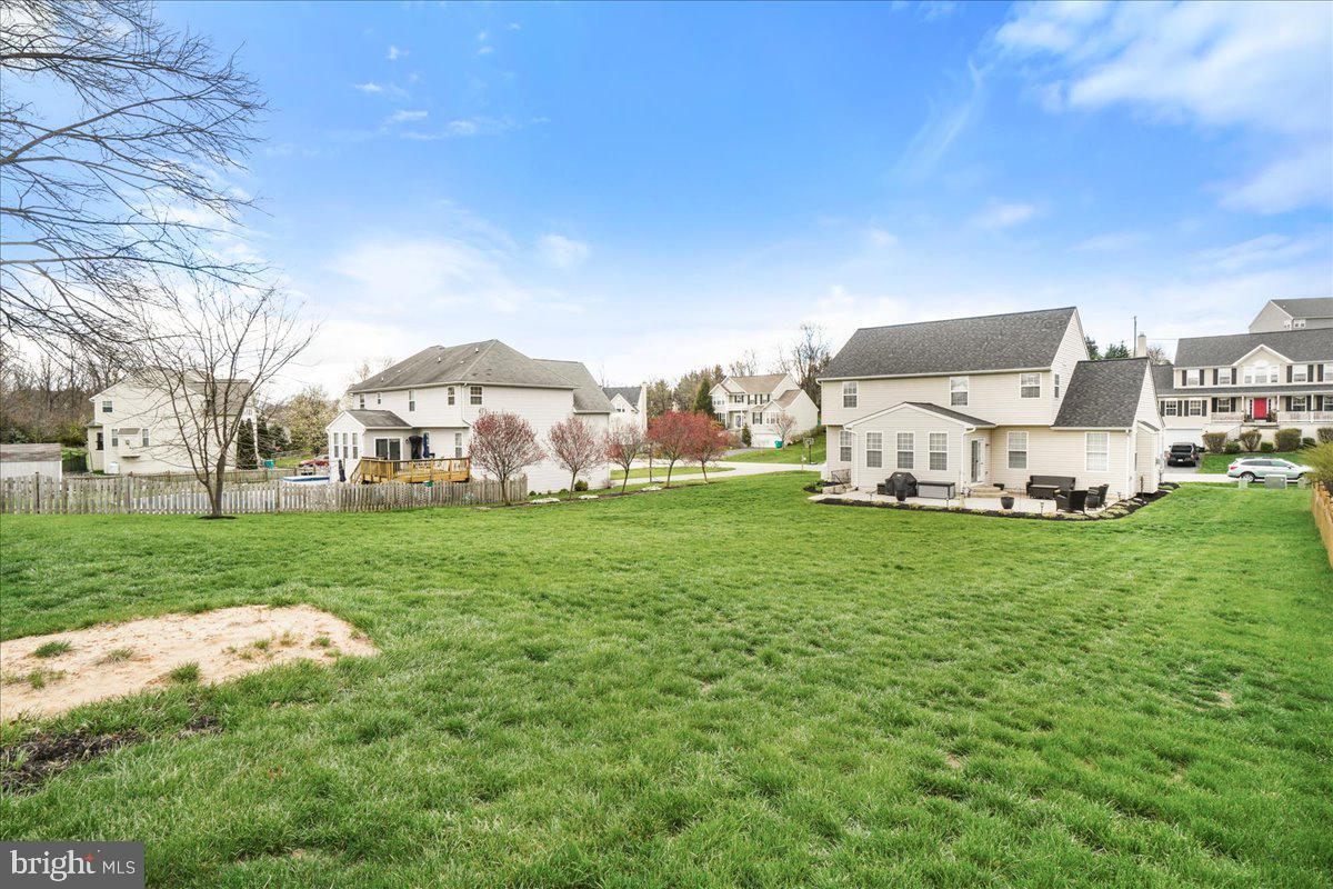 18 Farragut Dr