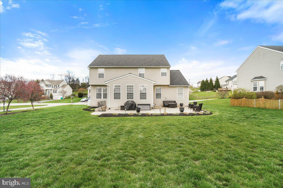 18 Farragut Dr