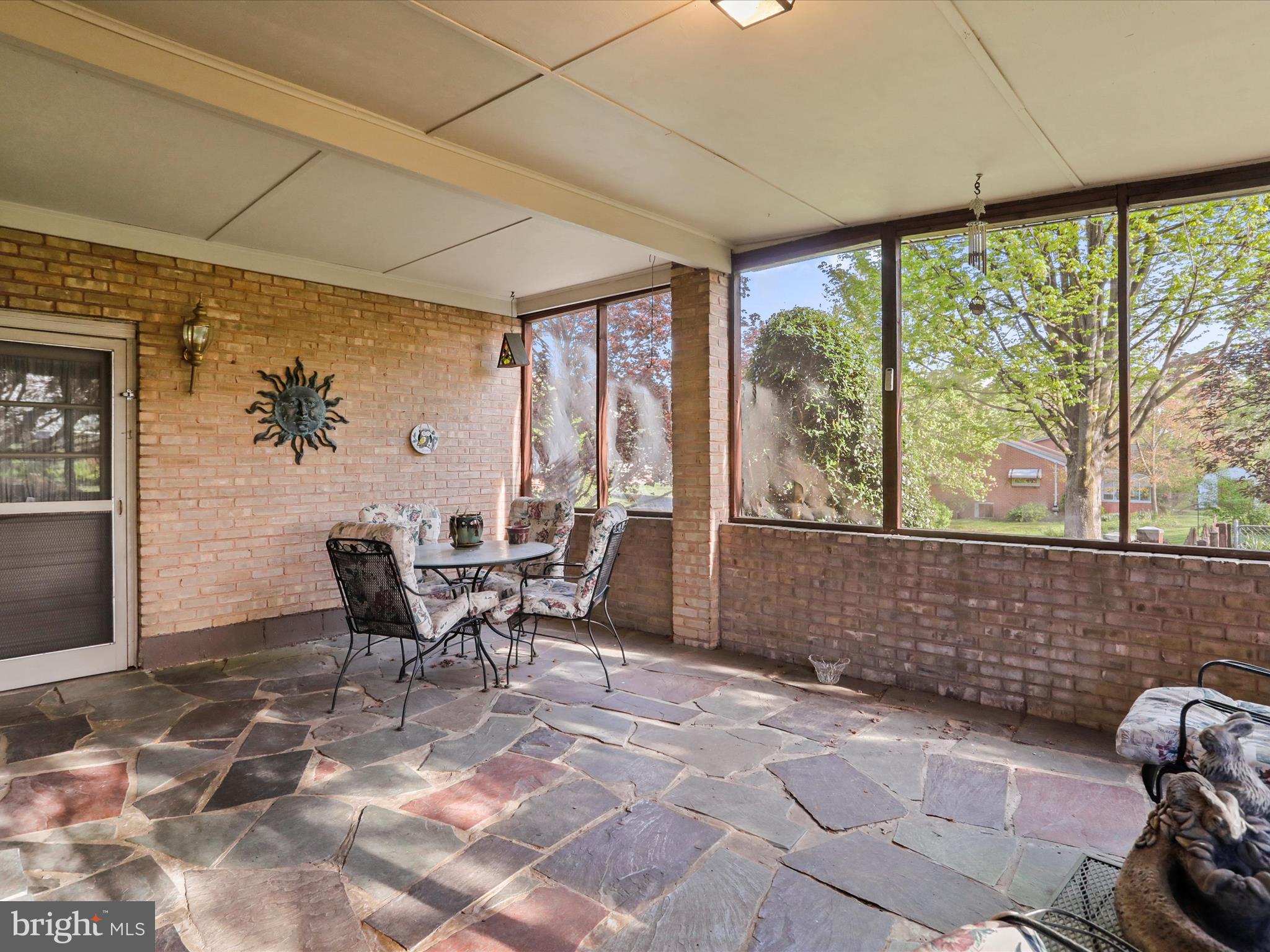 13807 Weber Way