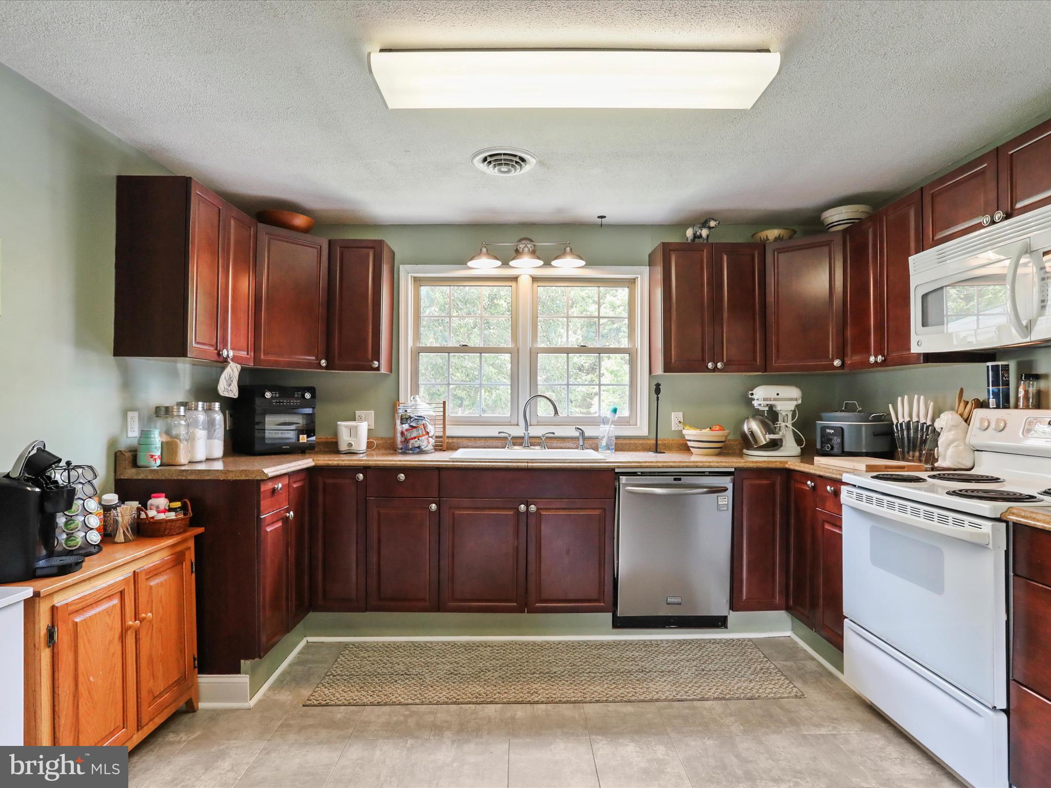 12417 Cedar Ridge Rd