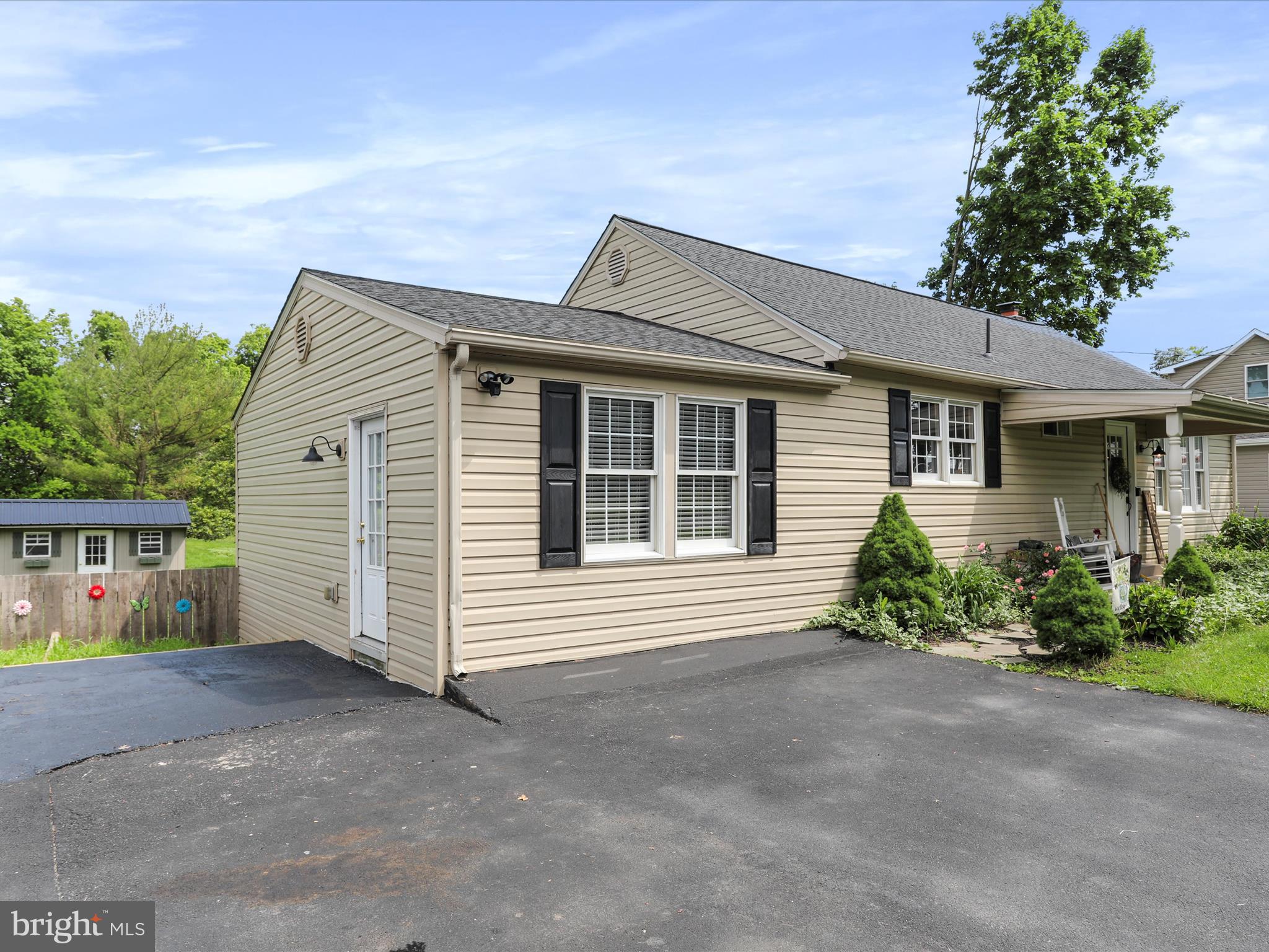 12417 Cedar Ridge Rd