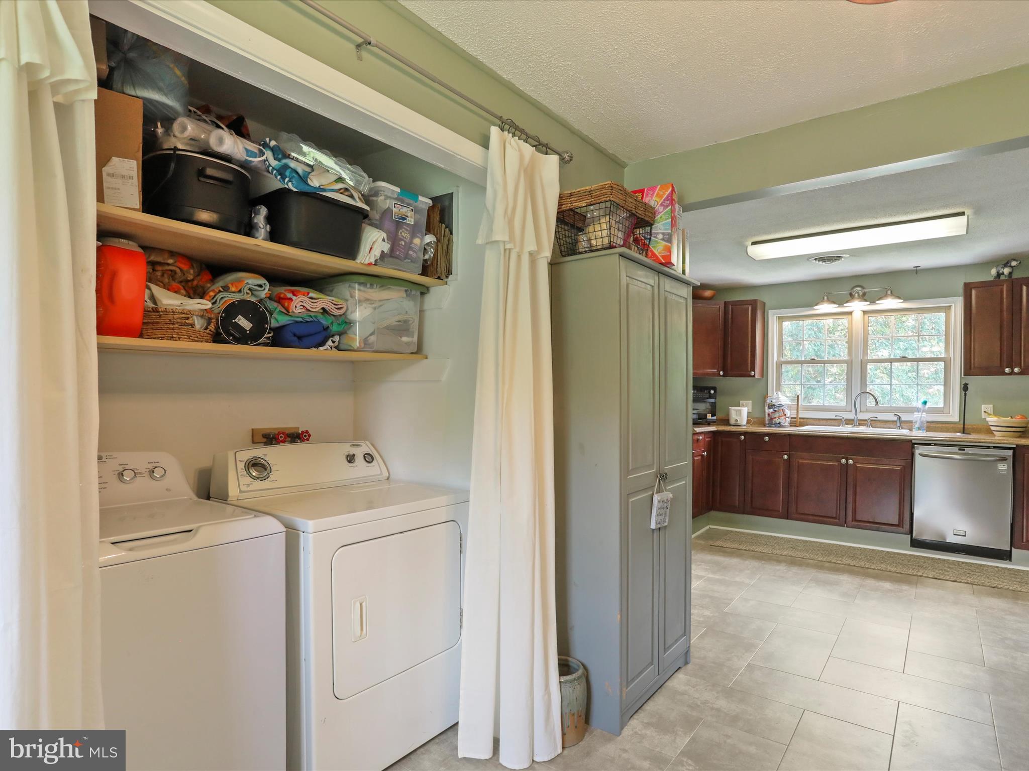 12417 Cedar Ridge Rd