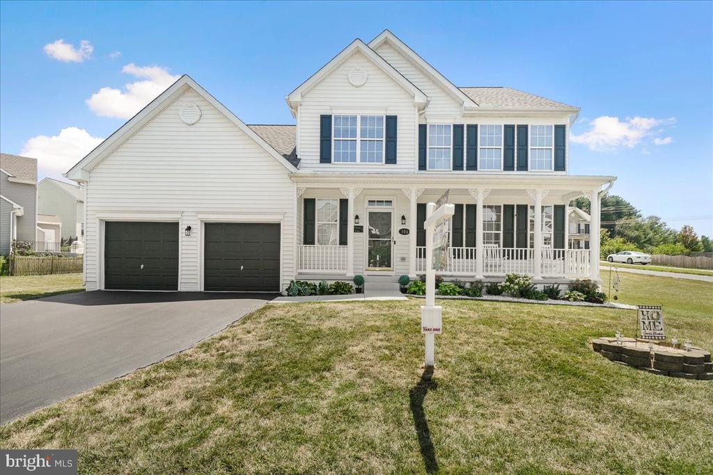 106 Burton Way