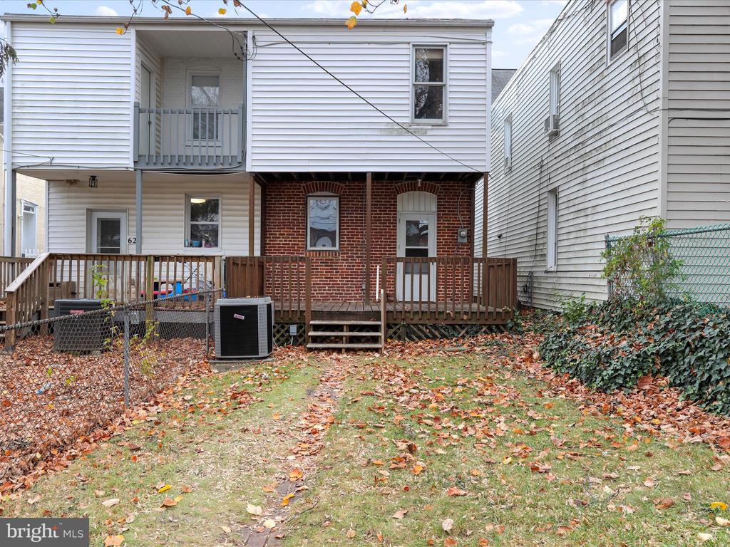 631 S Potomac St