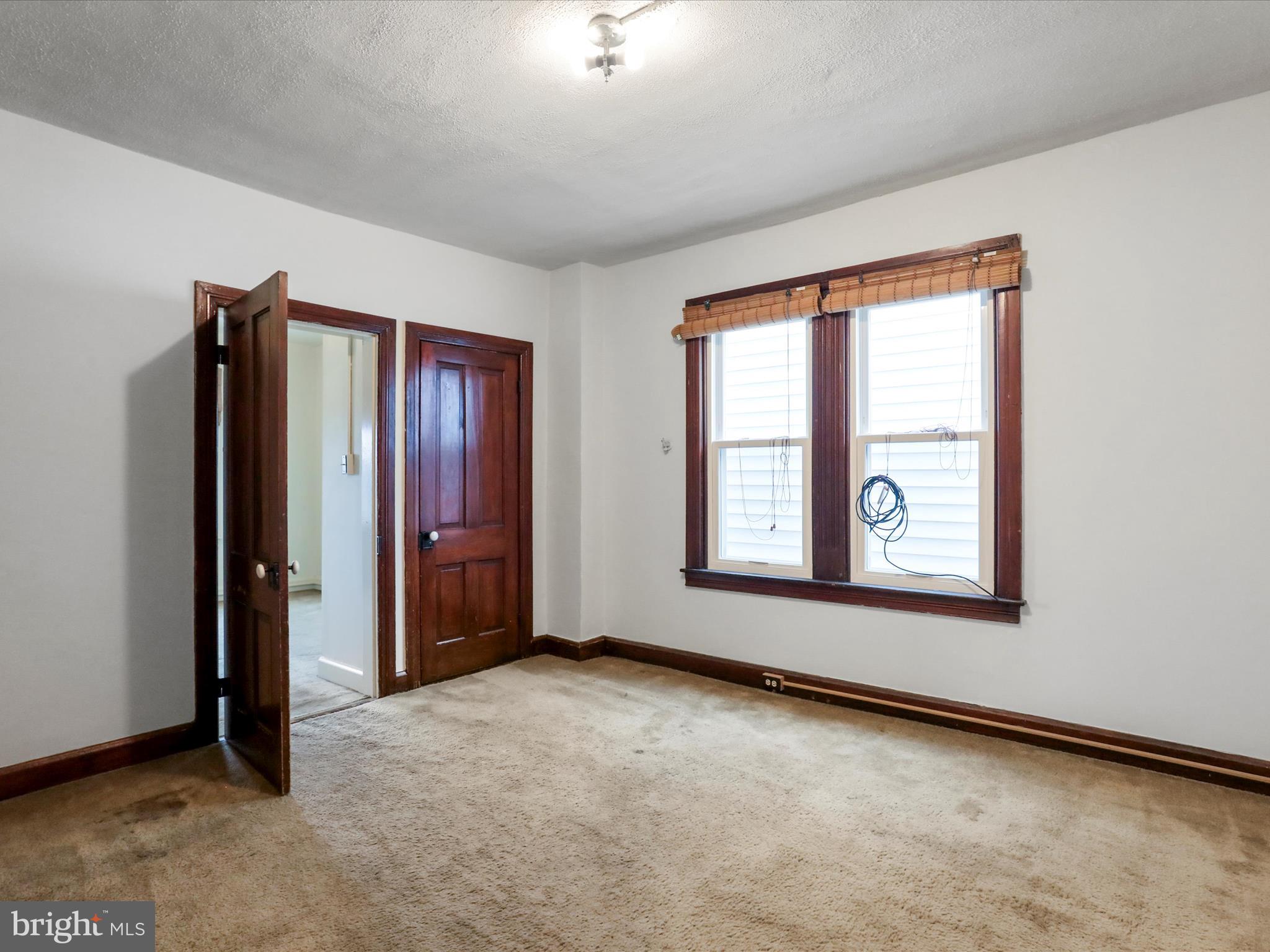 631 S Potomac St