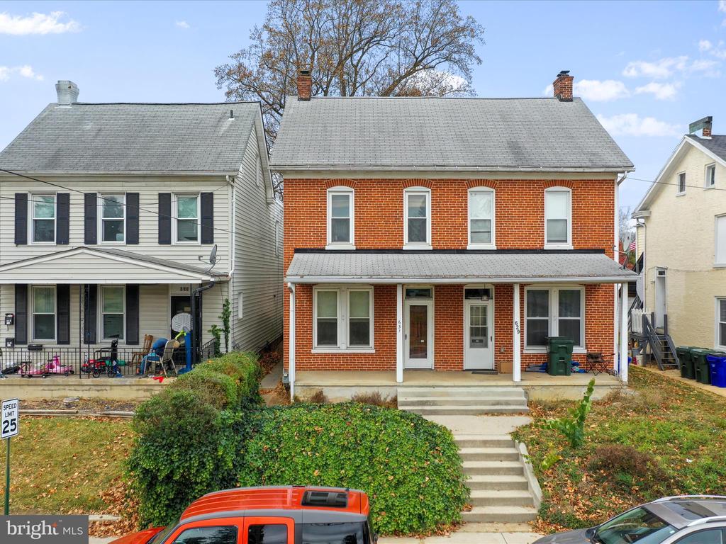 631 S Potomac St