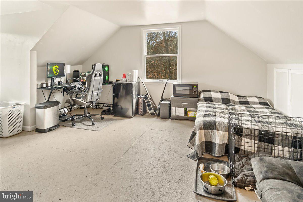 16300 Kaiser Ct