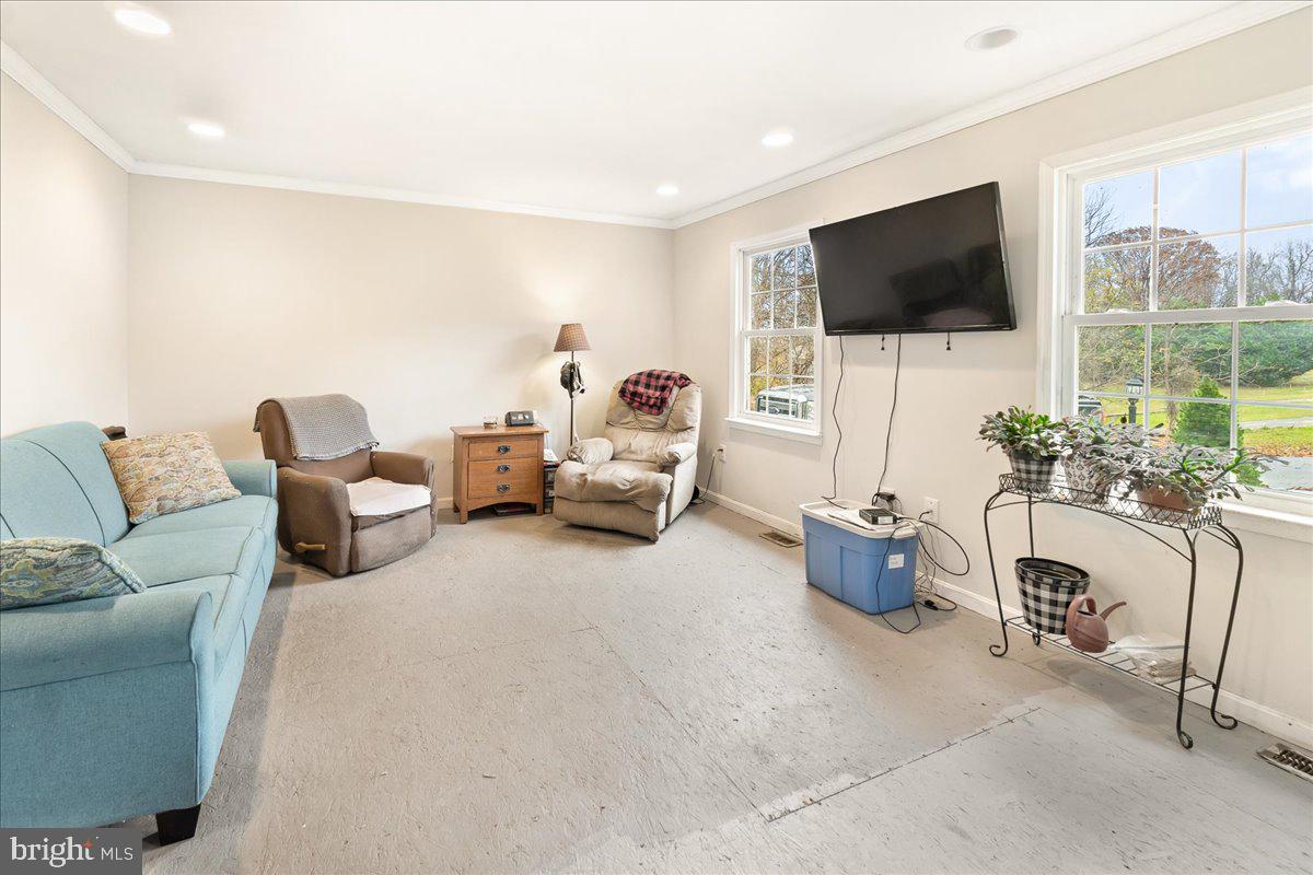 16300 Kaiser Ct