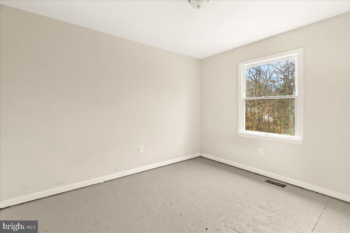 16300 Kaiser Ct