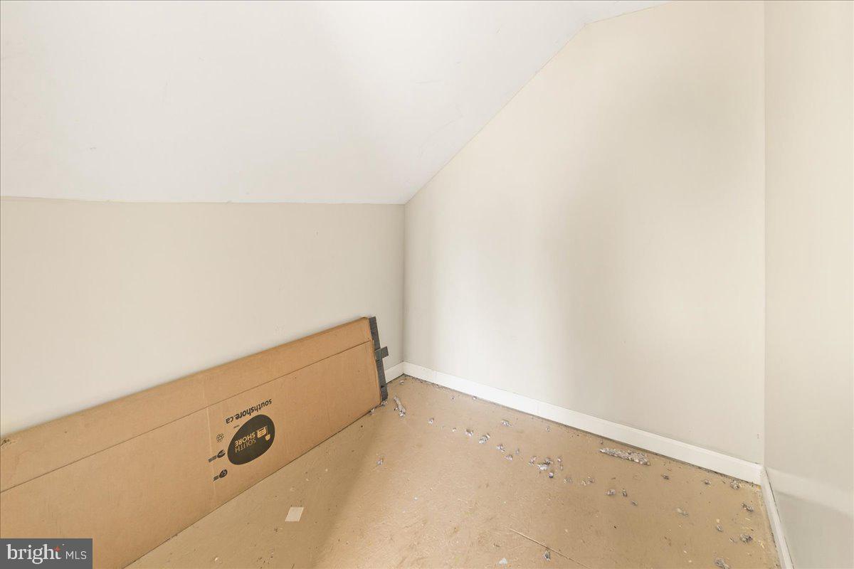 16300 Kaiser Ct