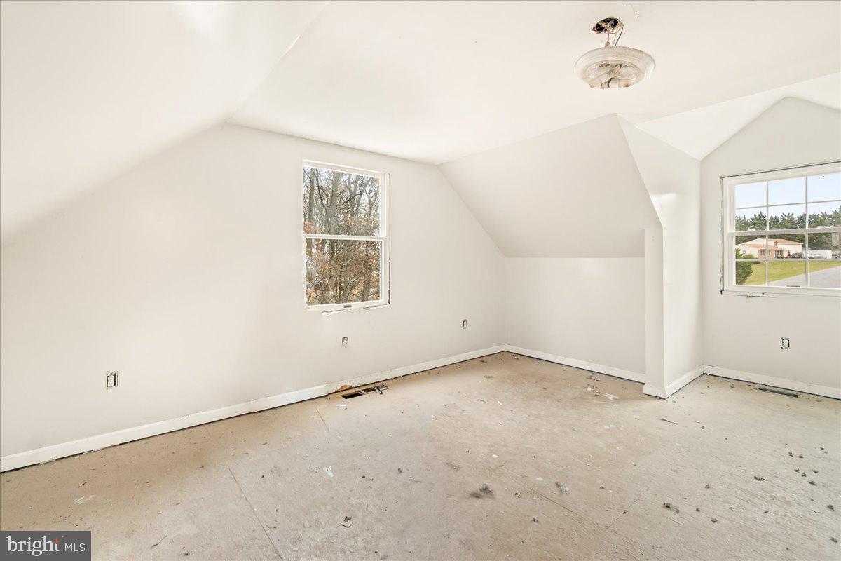 16300 Kaiser Ct