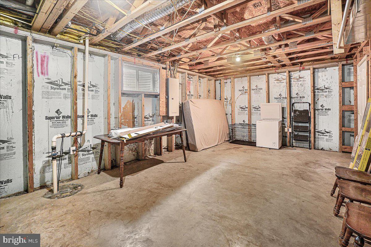 229 Merrbaugh Dr