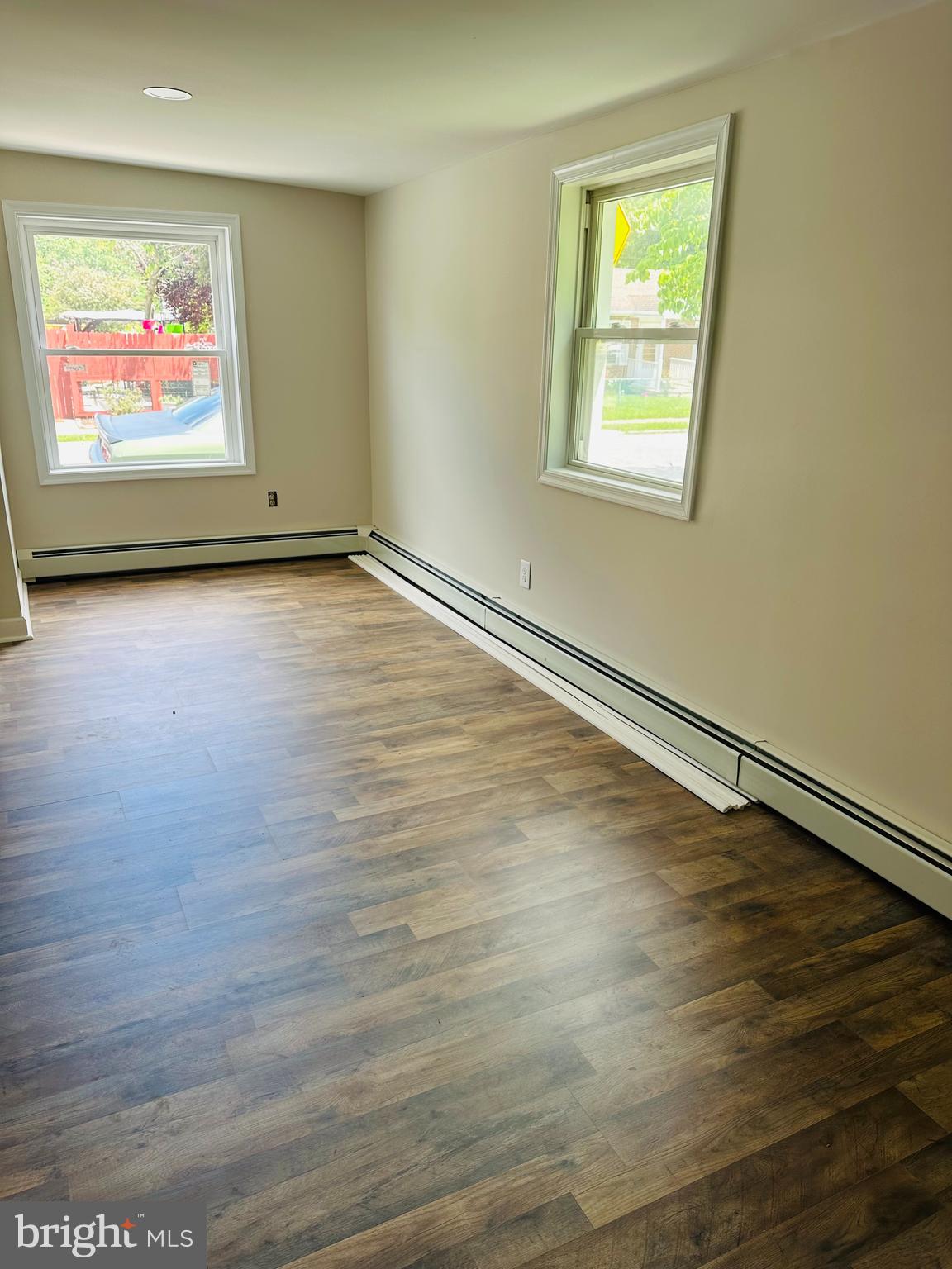 9 E POPLAR STREET
