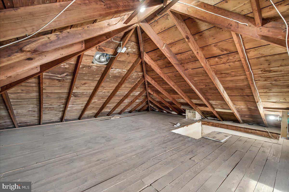 17338 VIRGINIA AVENUE