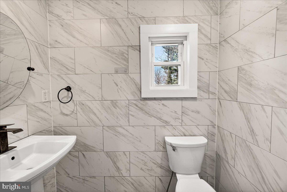 17338 VIRGINIA AVENUE