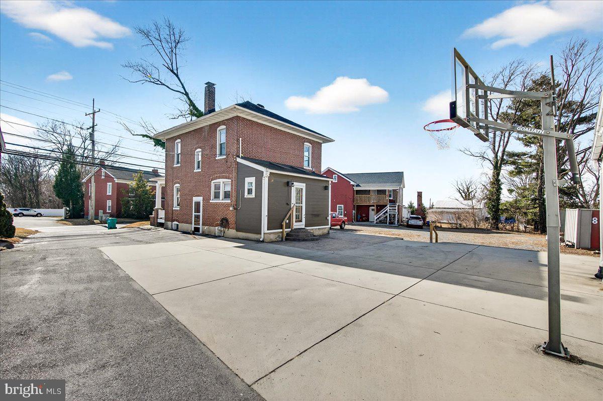 17338 VIRGINIA AVENUE