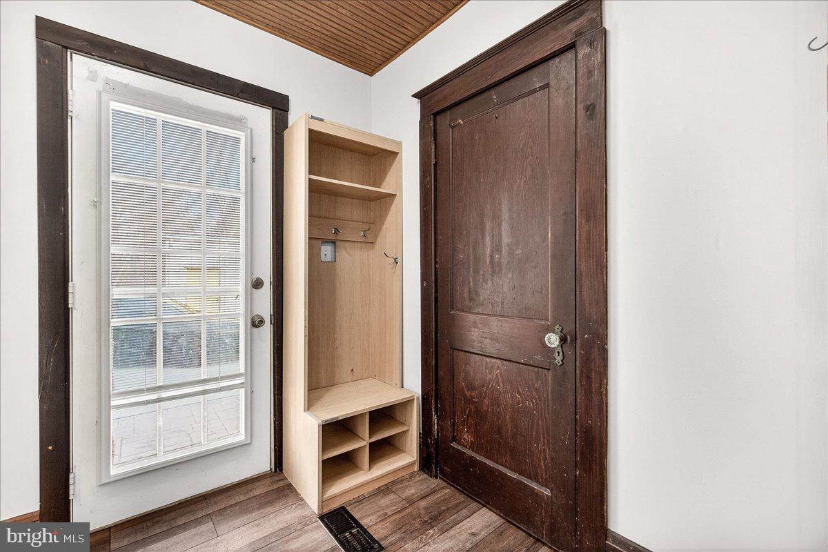 17338 VIRGINIA AVENUE