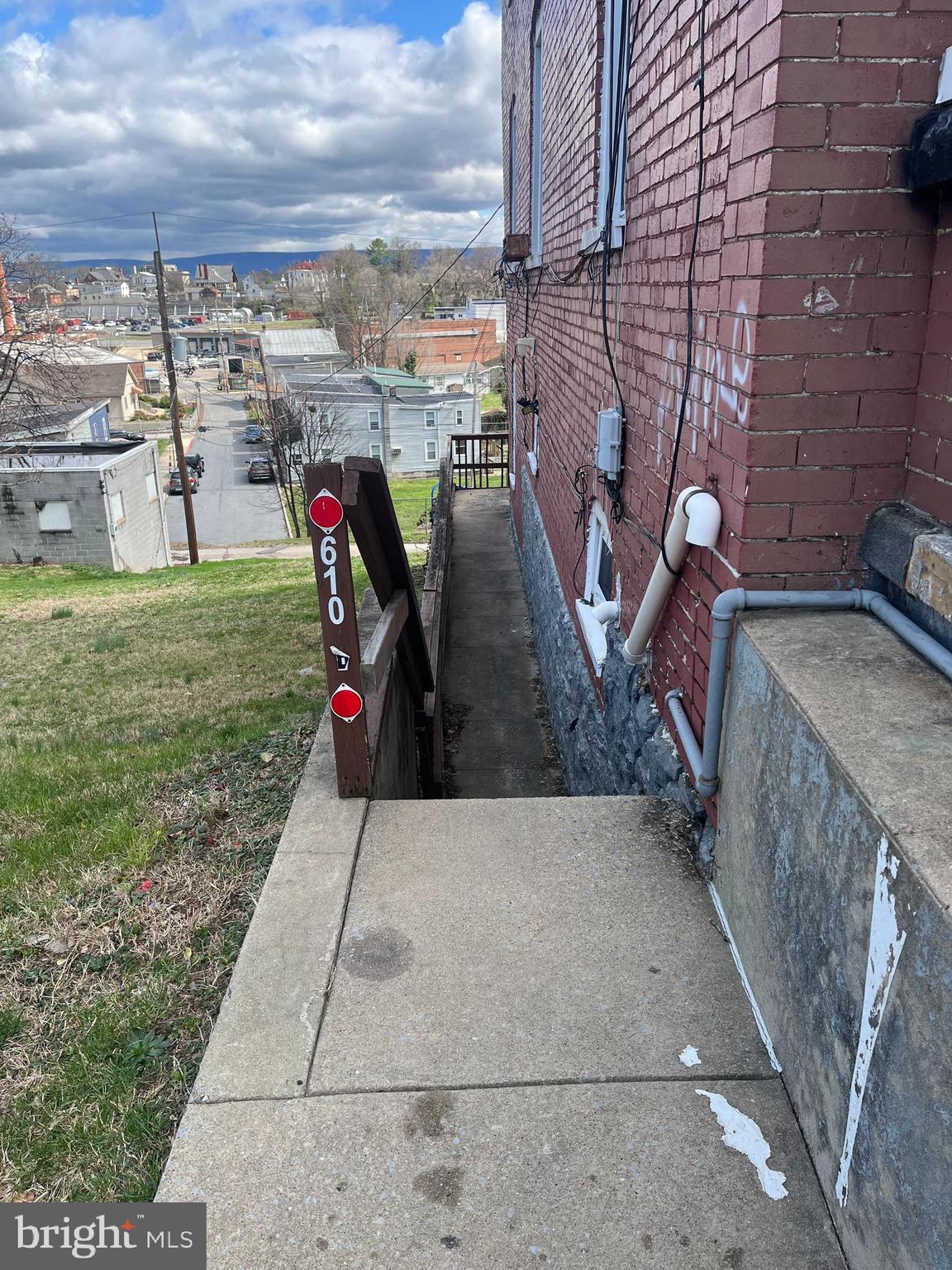 610 B PROSPECT STREET