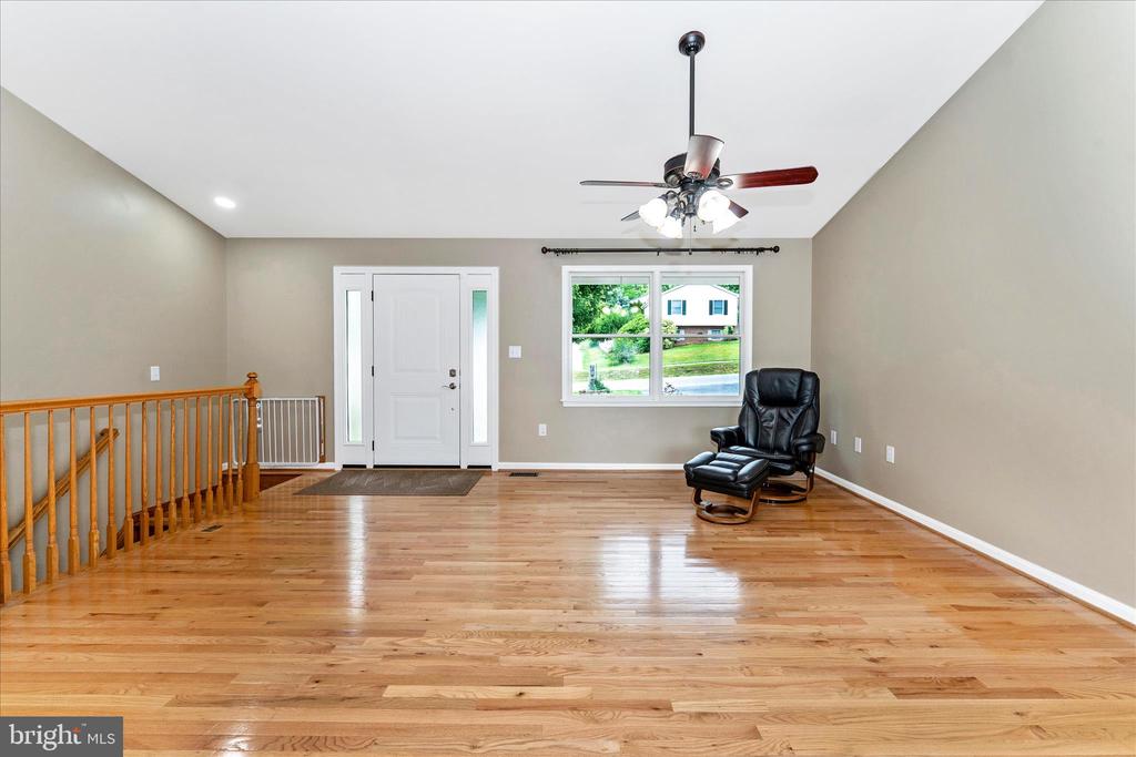 31 AMANDA DRIVE