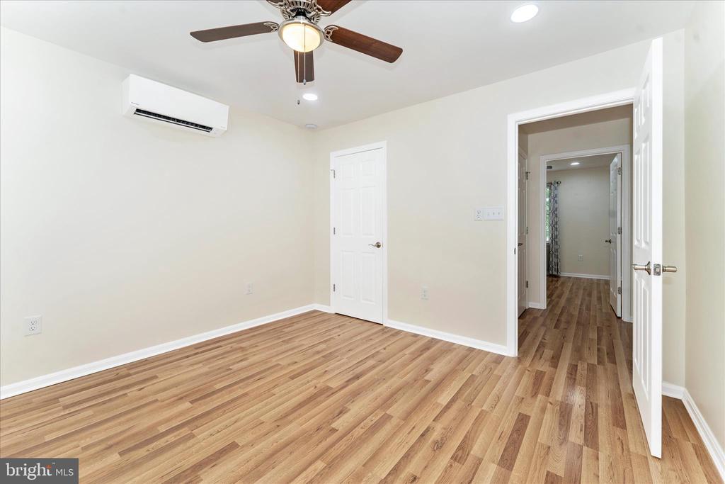 31 AMANDA DRIVE