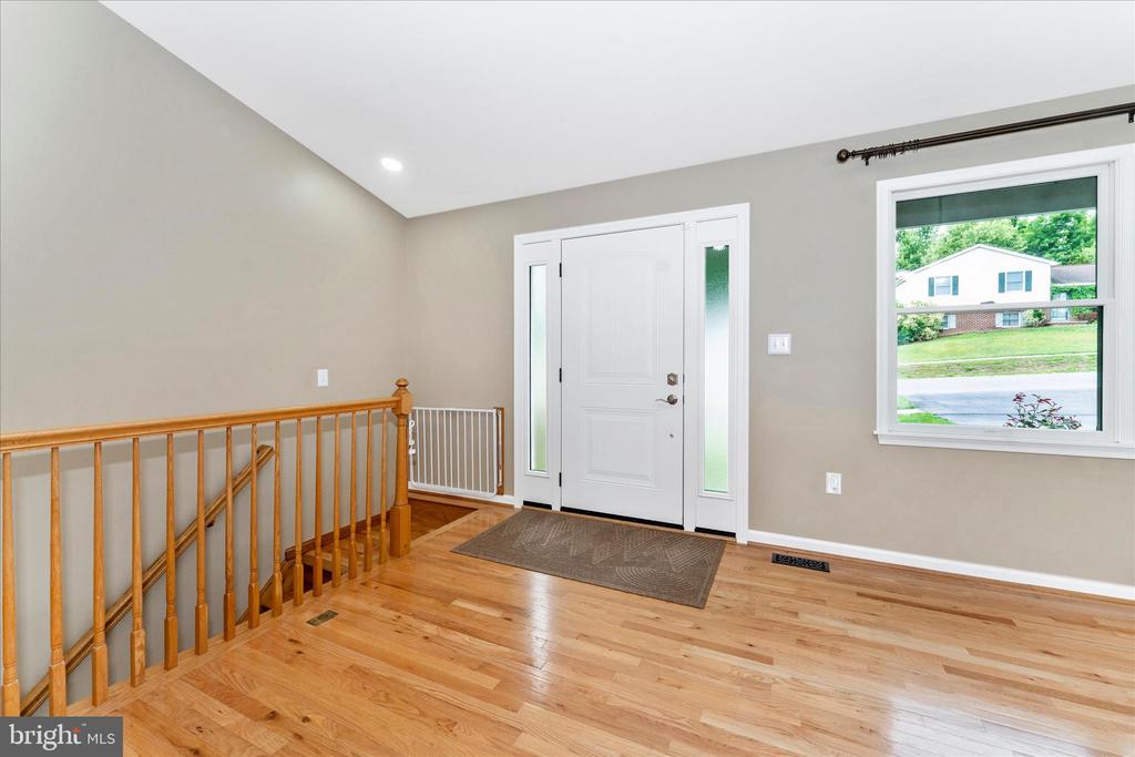 31 AMANDA DRIVE