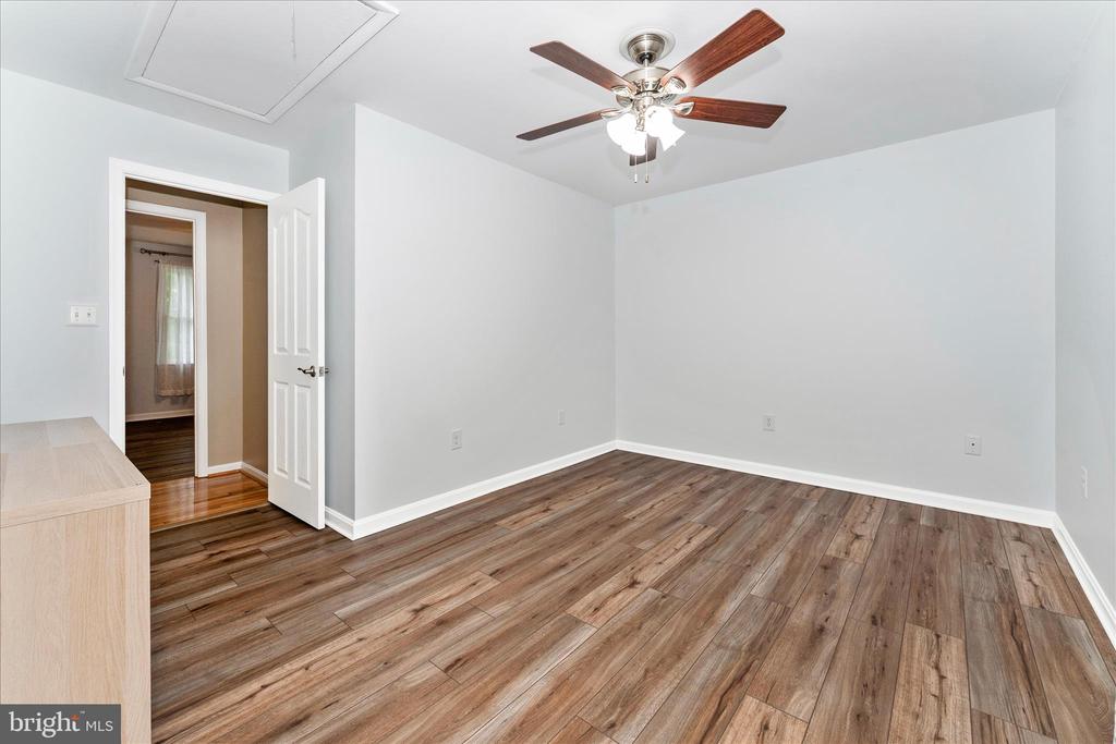 31 AMANDA DRIVE