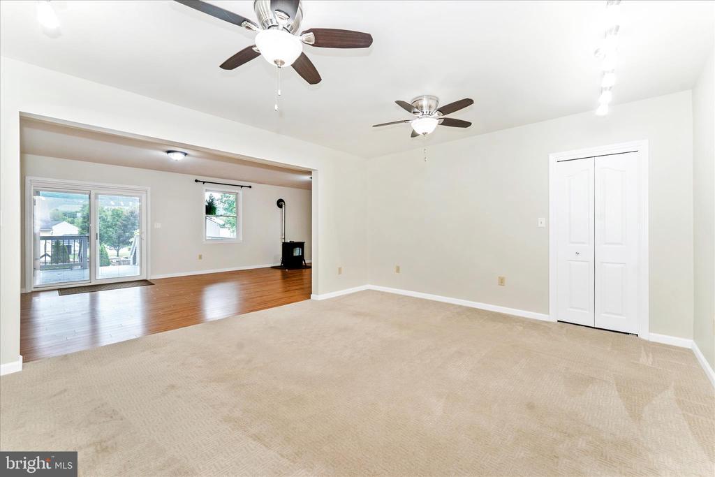 31 AMANDA DRIVE