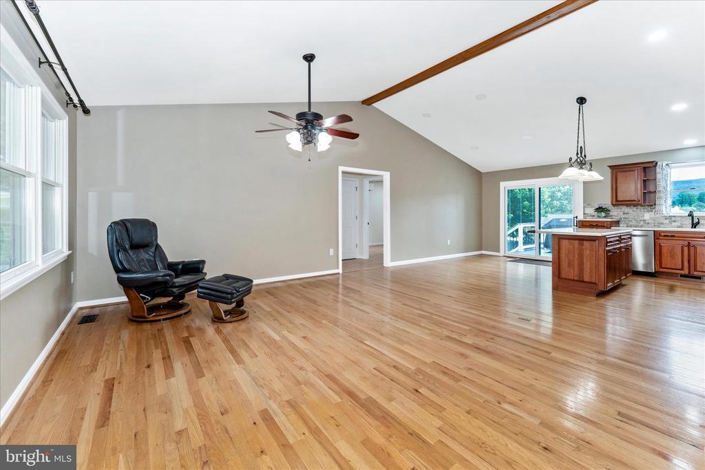 31 AMANDA DRIVE